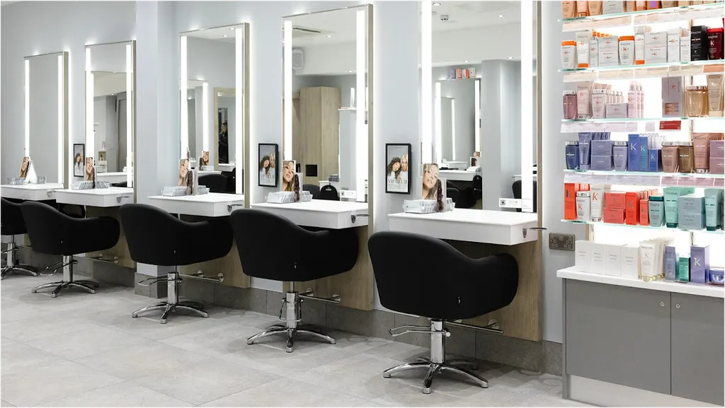 Headmasters Fitzrovia — Hairdresser in London